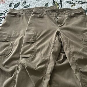 Under armor cargo pants